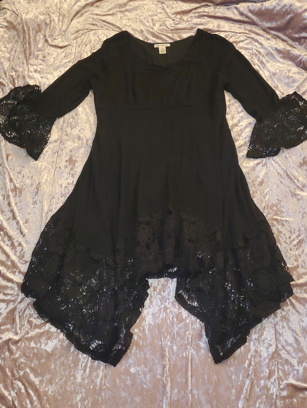 Indigo Thread Co. Black Gothic Crochet Lace Bell Sleeve Asymetrical Hem Dress 1X